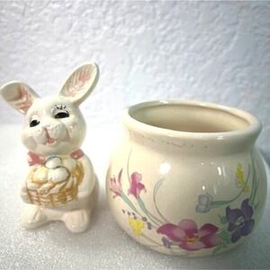 Vtg Anthropomorphic Pastel Bunny Rabbit  Floral Jar Cachepot Ceramic Cottagecore